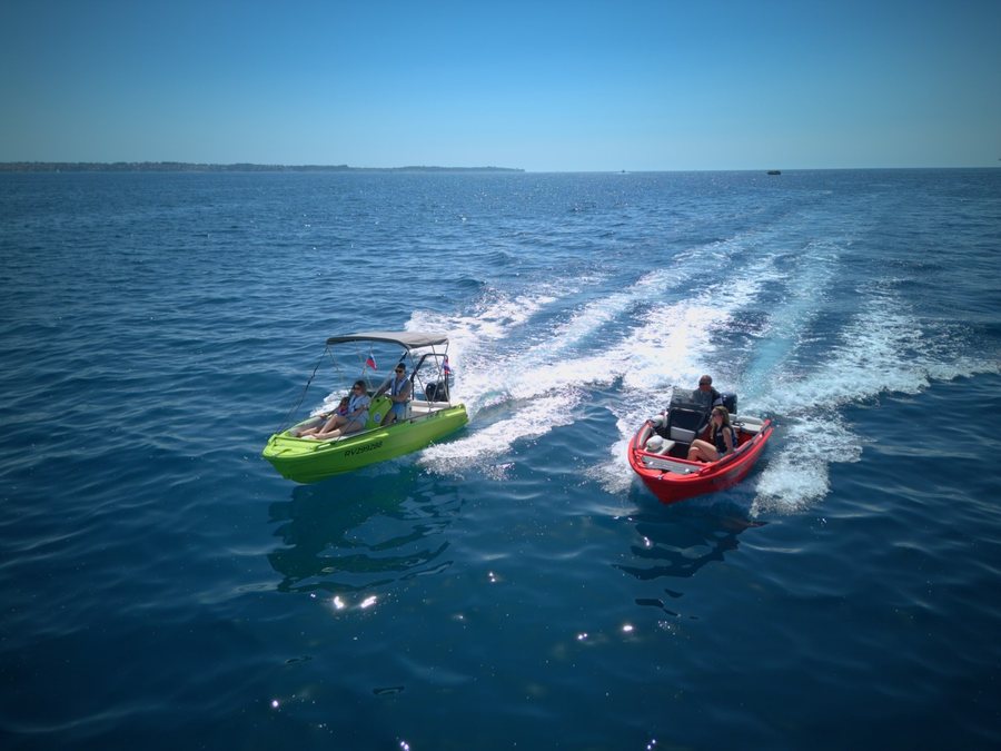 Two Hydra 460 boats running together on a charter fleet outing